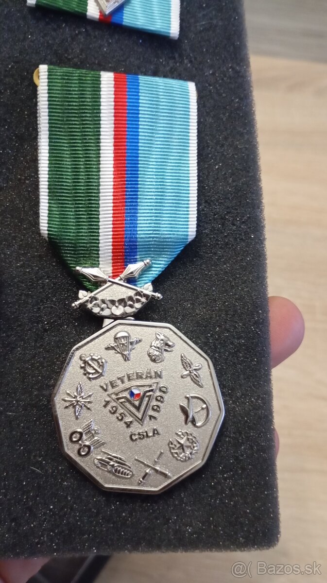 Medaily vojenské - 13