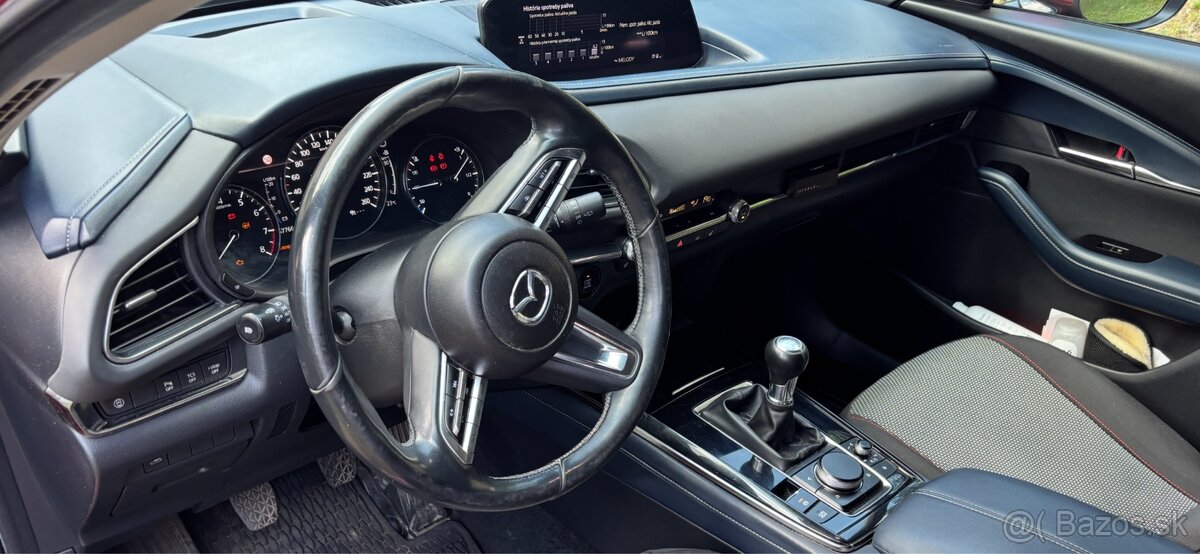 Mazda CX30 2.0 Skyactiv-G benzín výbava plus - 13