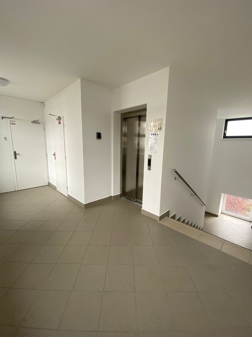 Novostavba kancelárskych priestorov na prenájom - ul. Úderní - 13