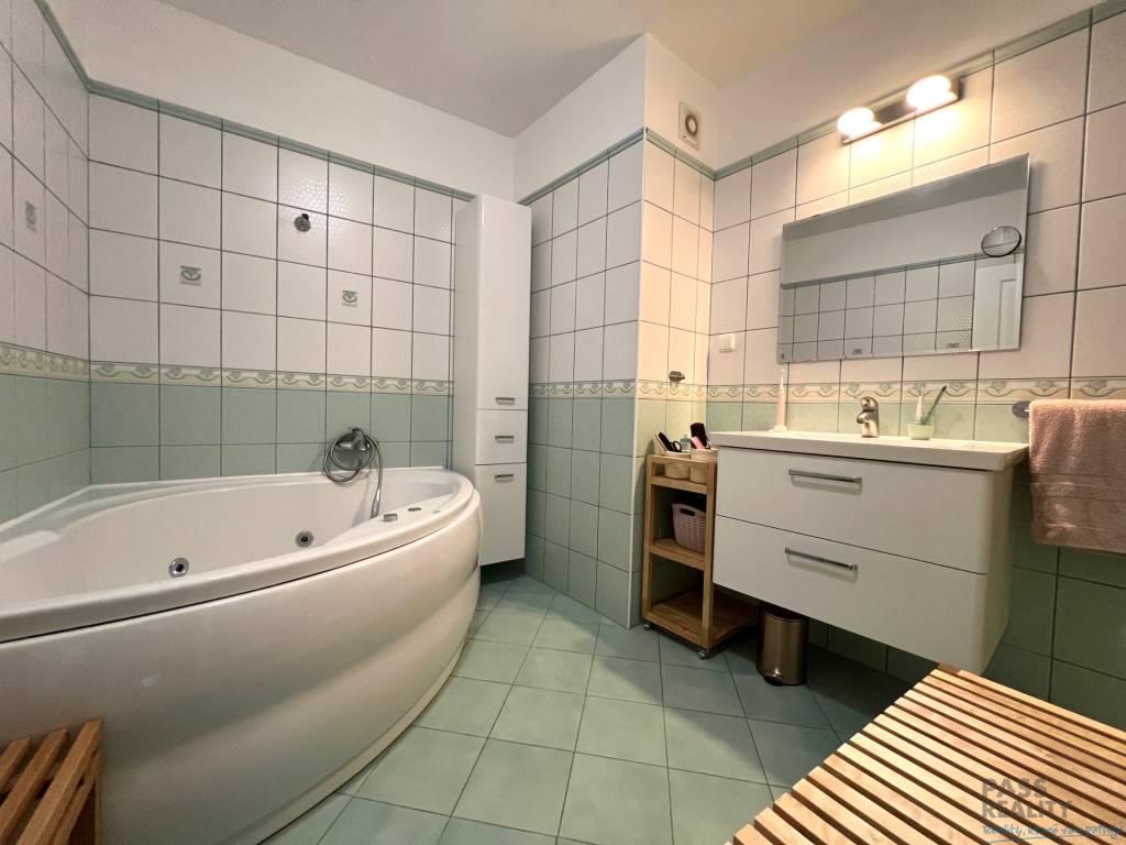 PREDAJ veľkolepý, 4 izbový byt s garážou v lone prírody, Kys - 13