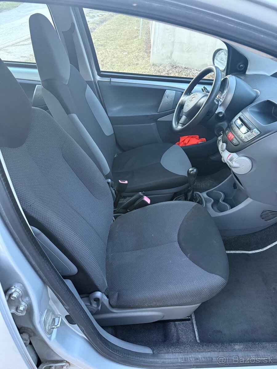Toyota Aygo 1,0i 50kw - 13