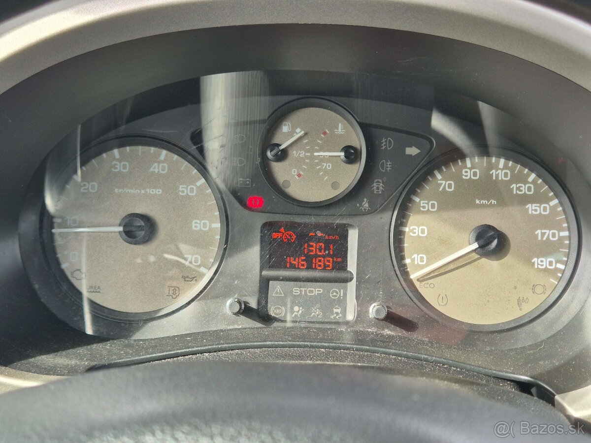 Peugeot Partner 1.2 PureTech Active - 13