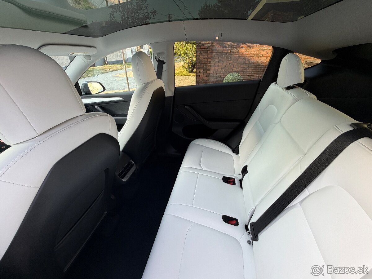 Tesla Model Y 378 KW LONG RANGE-DUAL MOTOR - 13