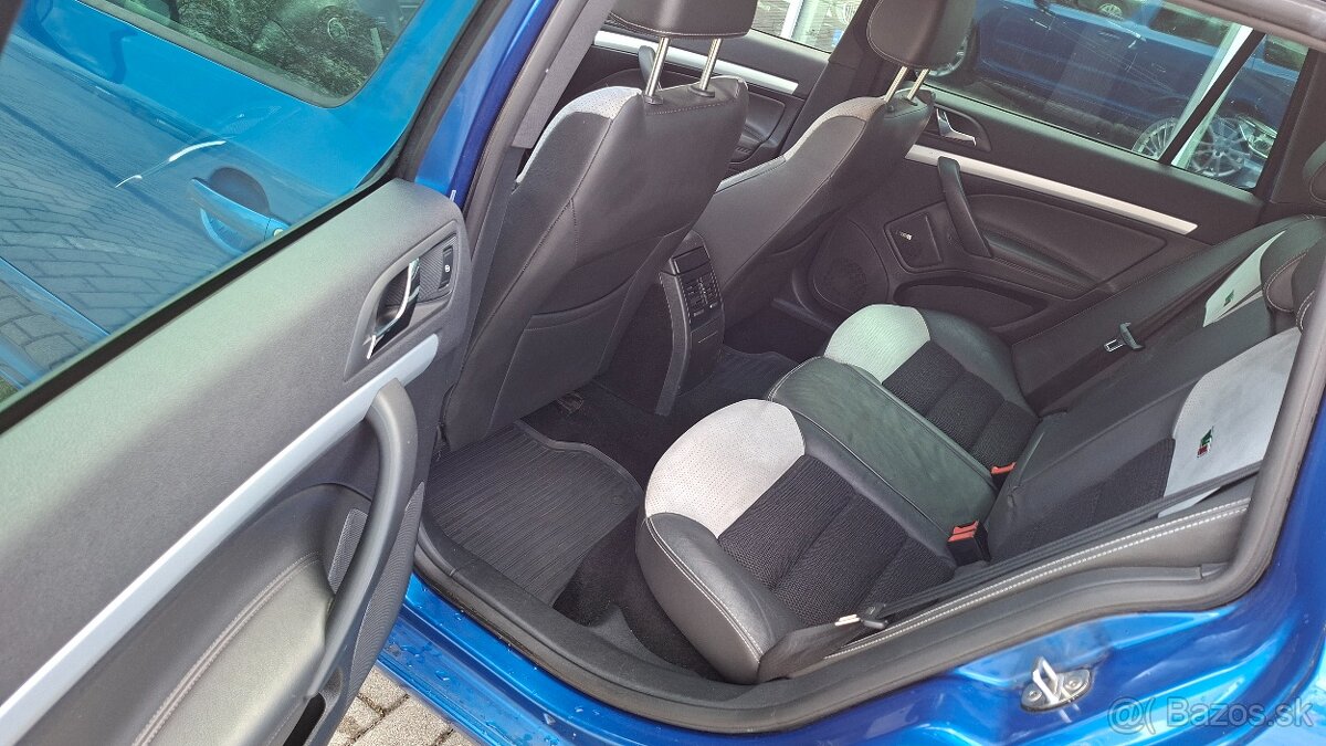 ŠKODA OCTAVIA COMBI 2.0 TDI.VRS - 13