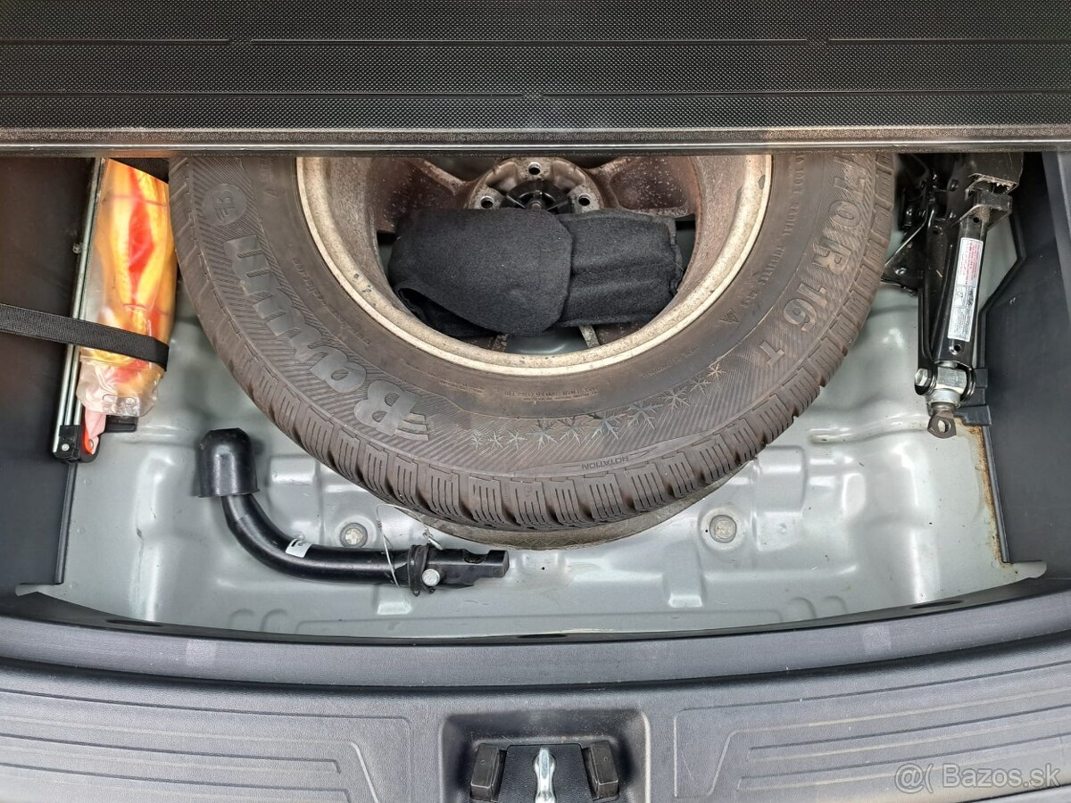 Prodám Hyundai ix35, 2.0 CVVT 120KW Původ ČR - 13