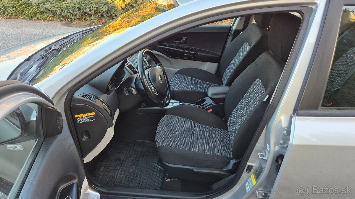 Kia Ceed benzín Automat - 13