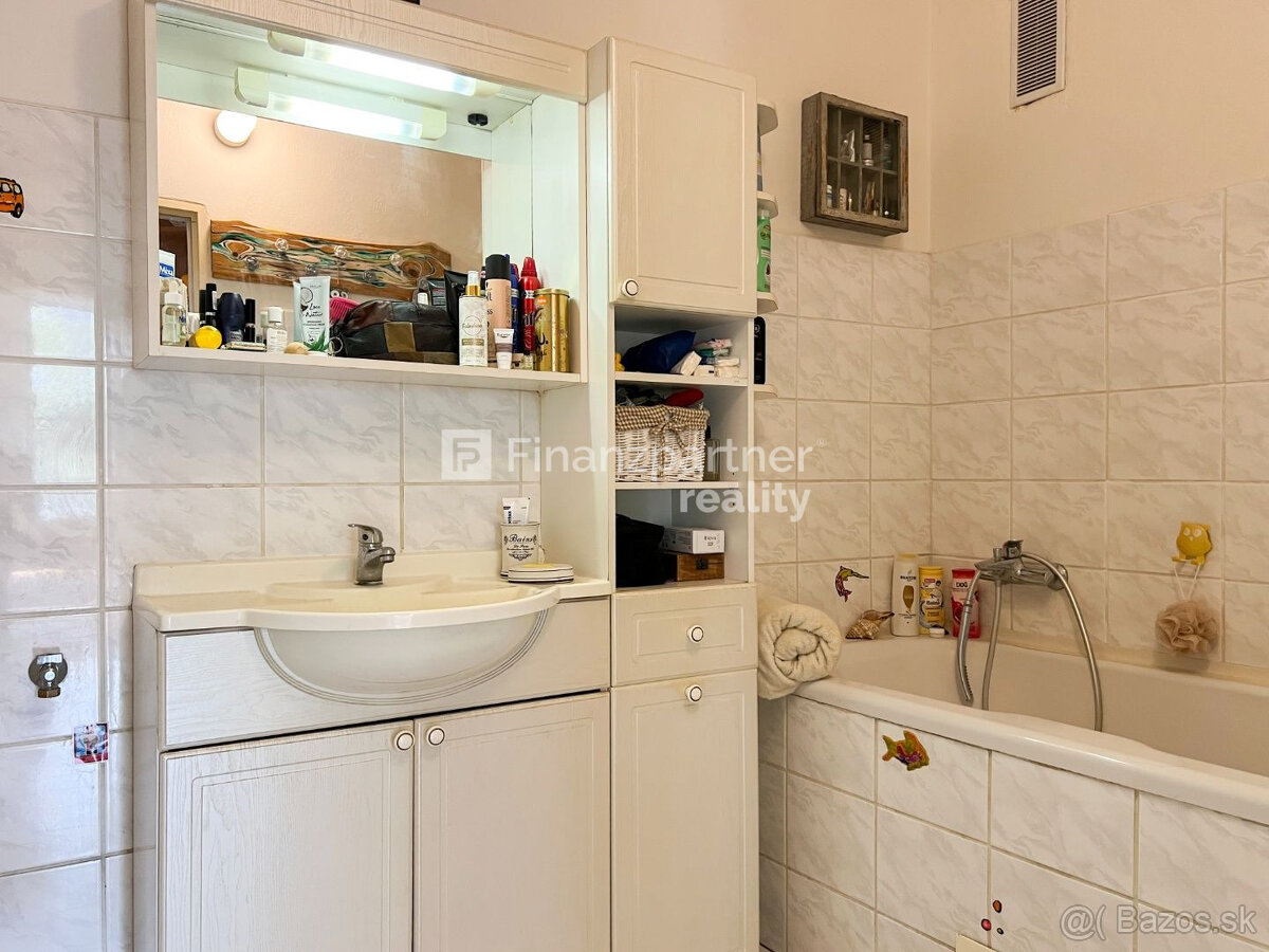 Predaj 3 izbový byt, M. R. Štefánika, Levice - 13