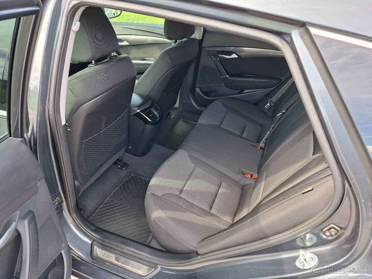 Hyundai i40 CW 1.7 CRDI AUTOMAT - 13