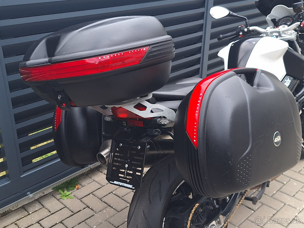 BMW F 800 R - 13