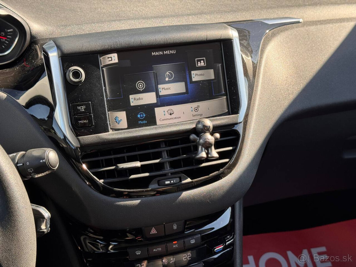 Peugeot 208 1.4 HDi - 13