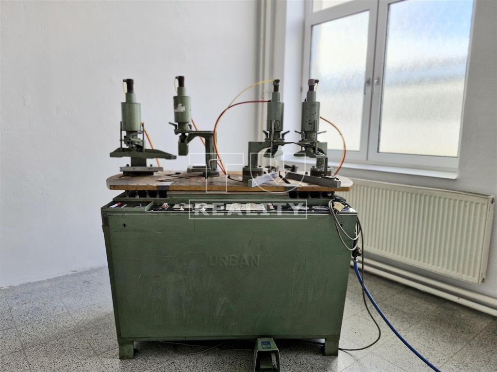 Na predaj výrobná hala na plastové okná – kompletne... - 13