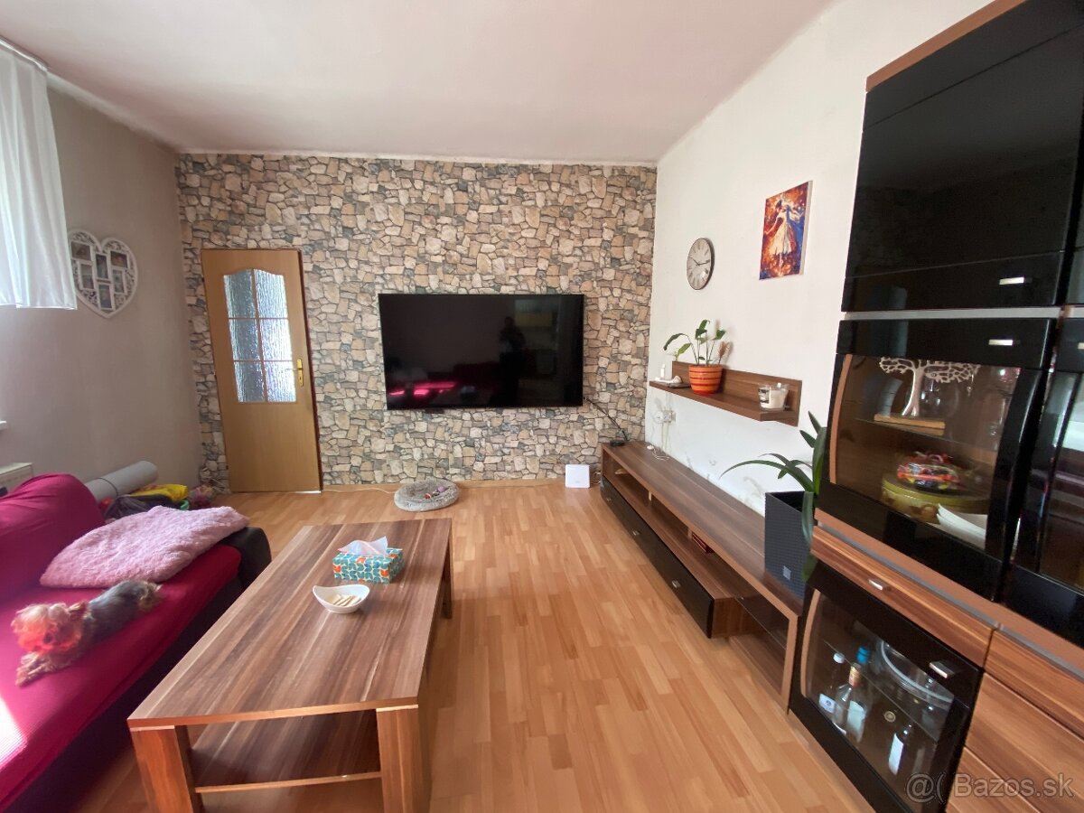 RK EXPRES- na predaj rodinný dom v Ráztočne. - 13