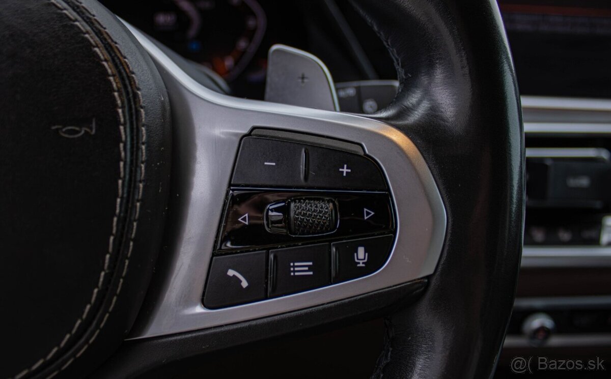 BMW X7 M50i xDrive 2019 - 13