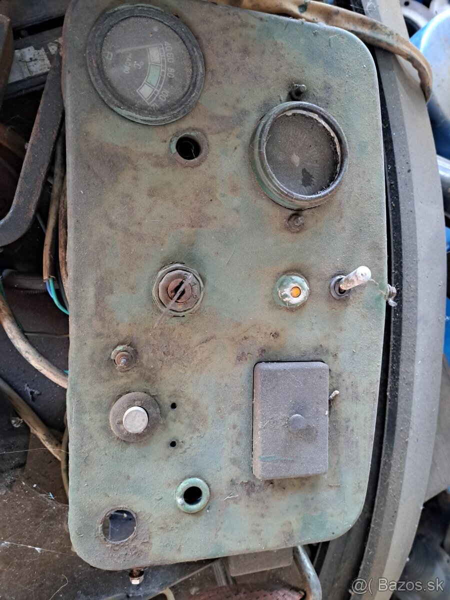 Traktor Škoda 30 dily - 13