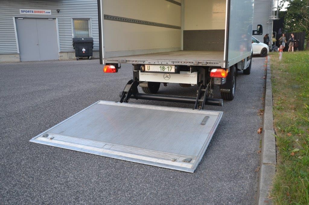 Mercedes-Benz Sprinter 316 hydraulické čelo - 13