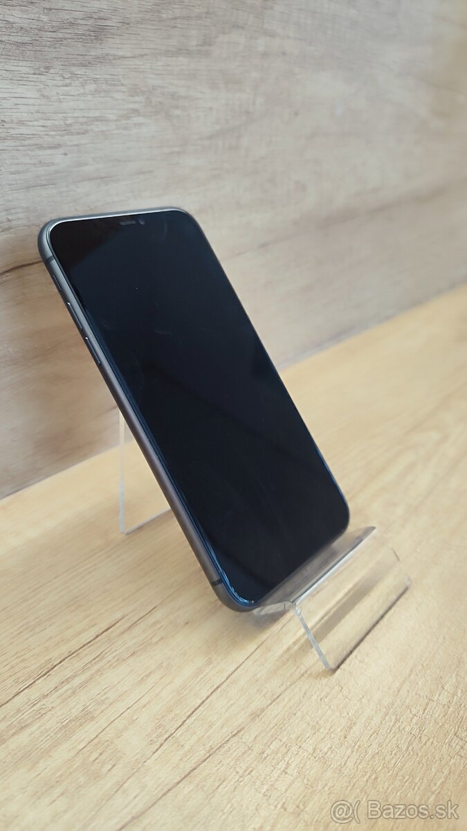 iPhone 11 black - záruka + nová nabíjačka - 13