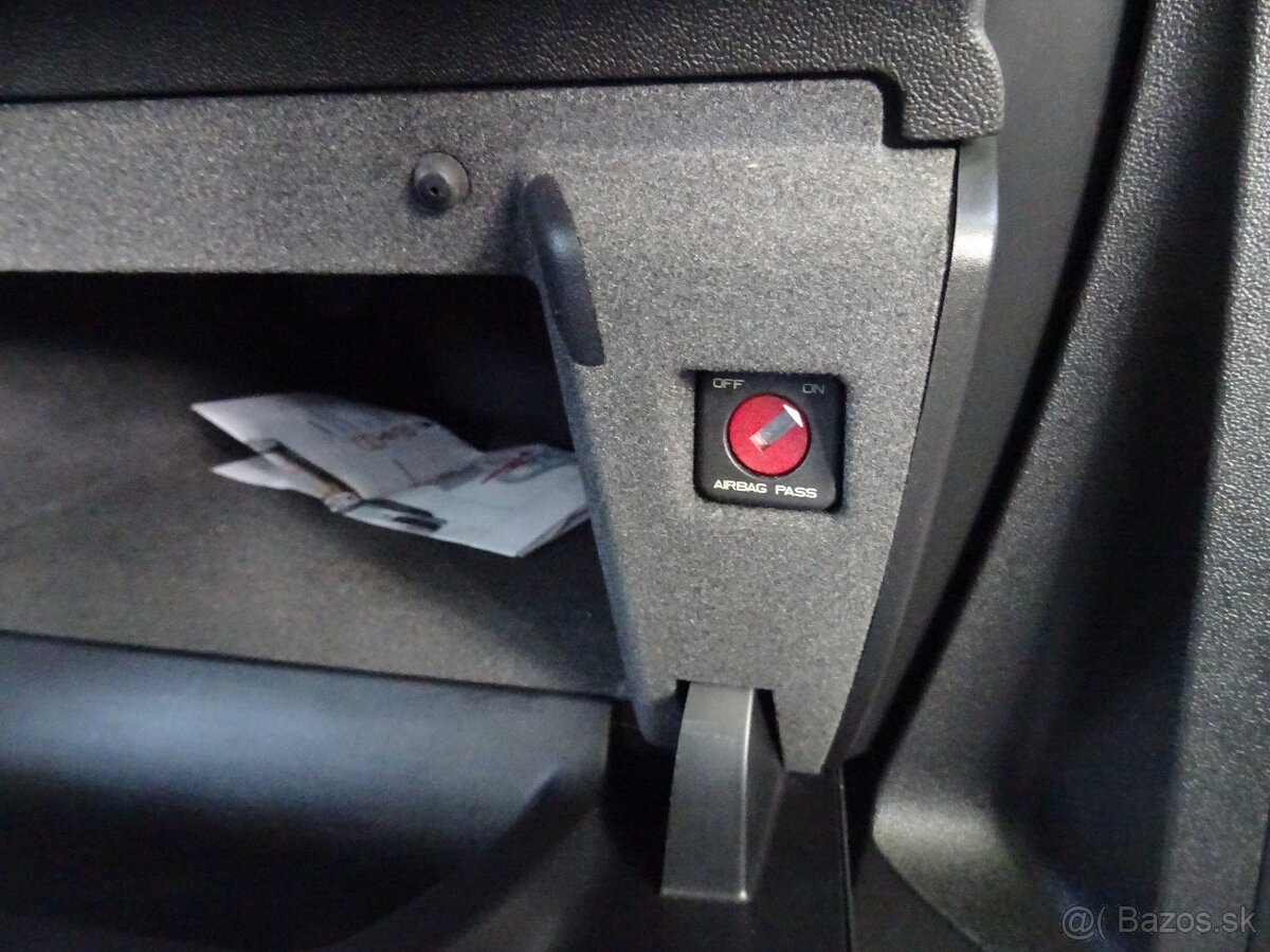 Citroën C5 1,8i 92kW 2x kola, nová STK, pěkná výbava - 13