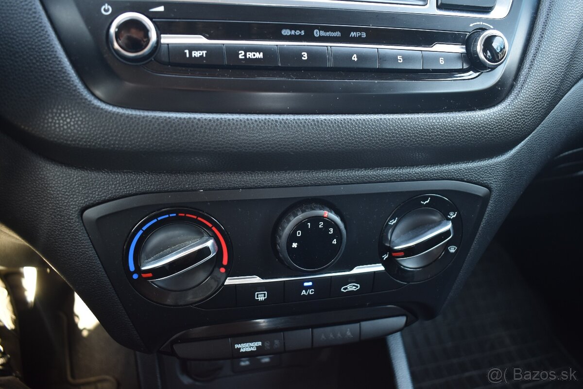 Hyundai i20 Active 1.4i 16V Comfort - 13