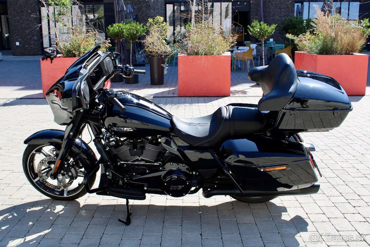 Harley Davidson street glide - 13