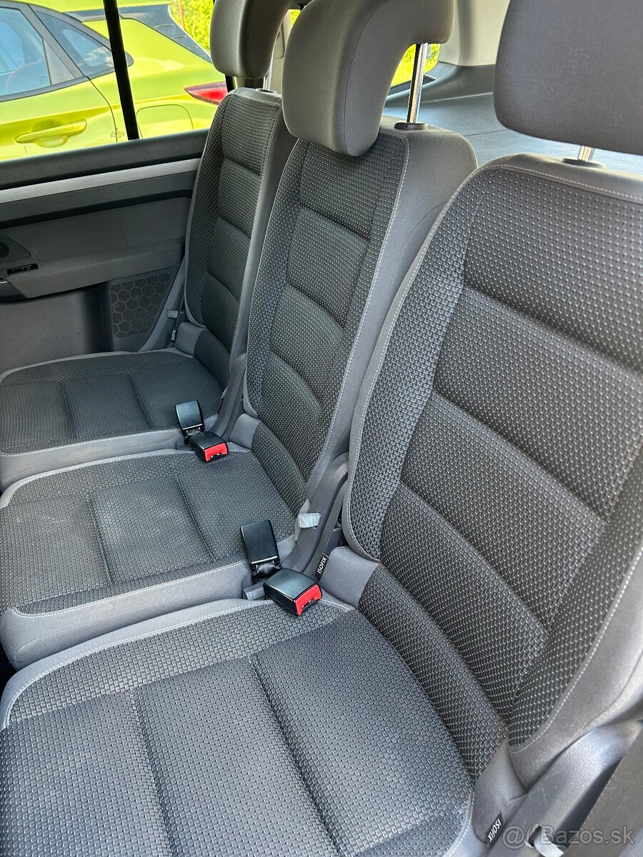 Volkswagen Touran 2.0 TDI BlueMotion Technology Comfortline - 13