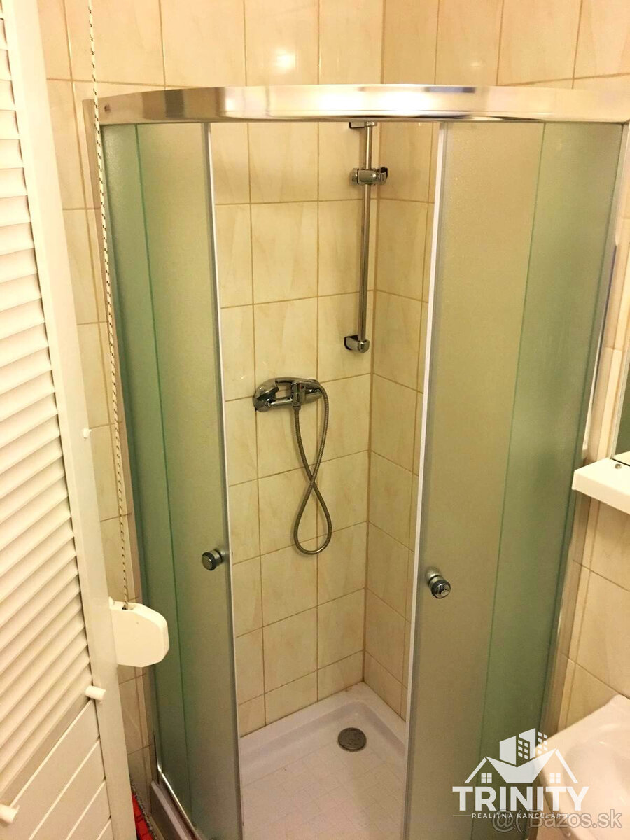 Na prenájom zariadená garsónka v Nových Zámkoch - 13