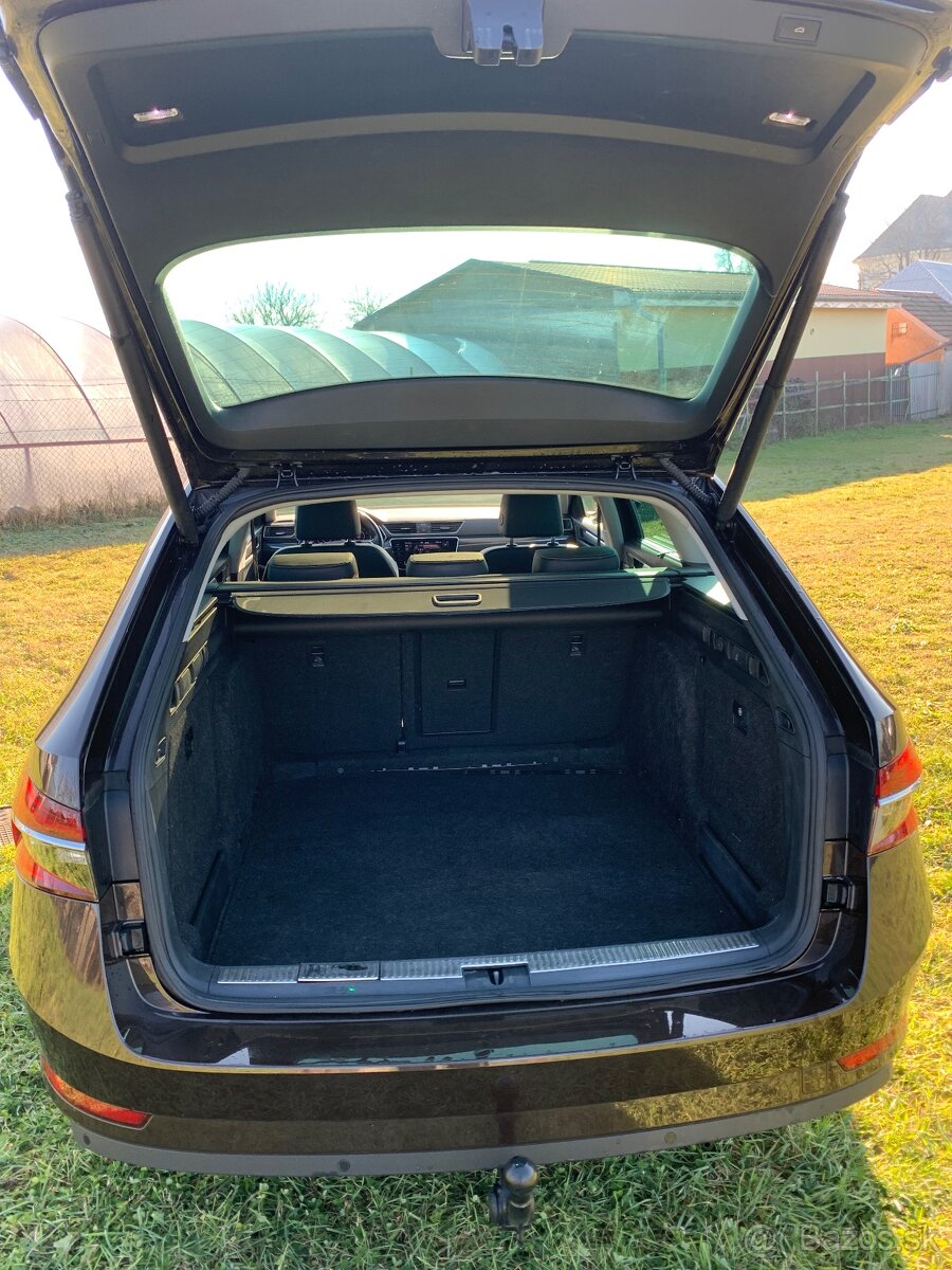 Škoda superb combi PREMIUM/Virtual/147kw/pano/webasto/ťažné - 13