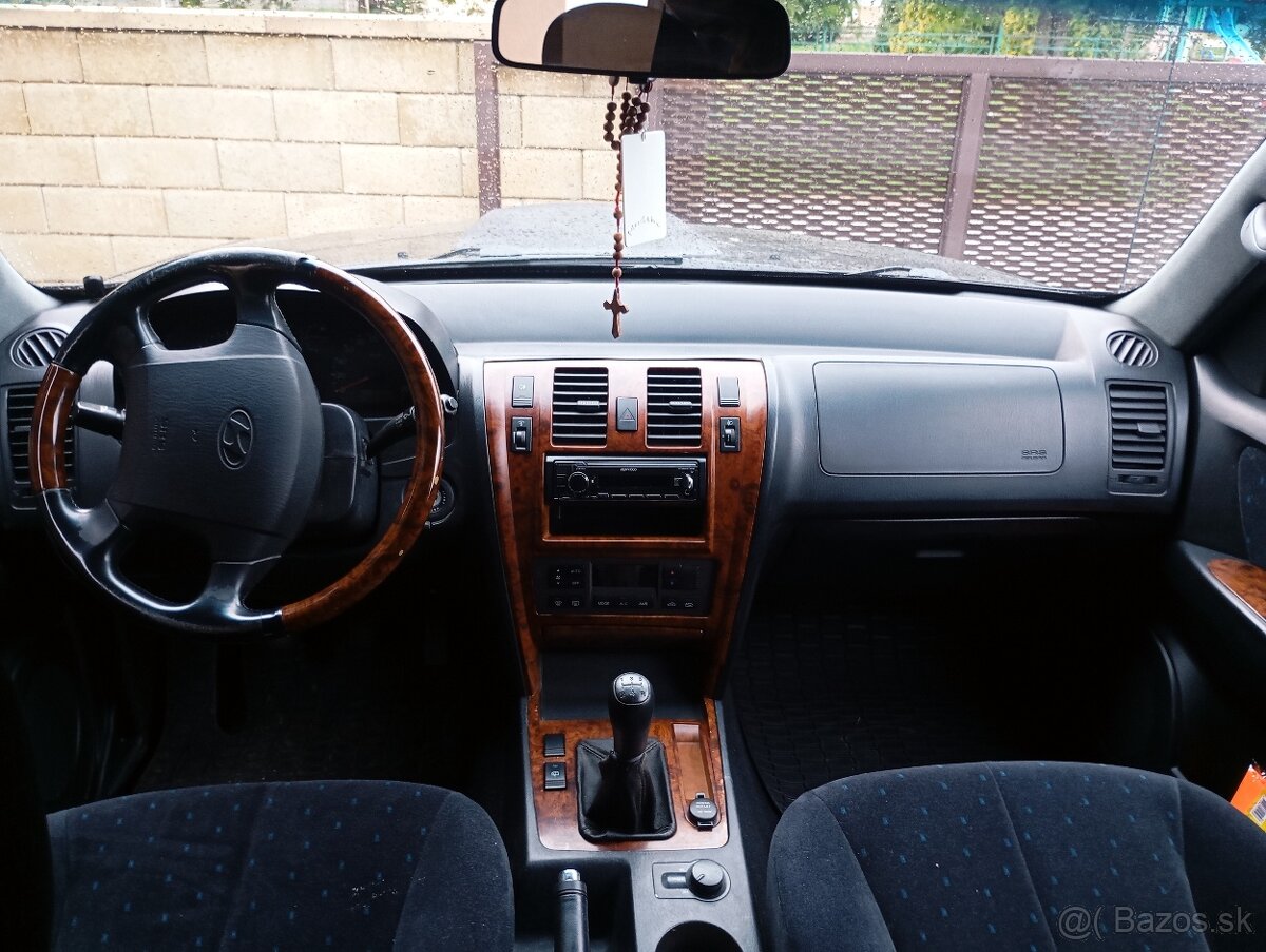 Hyundai Terracan 2.9 CRDi, manuál - 13