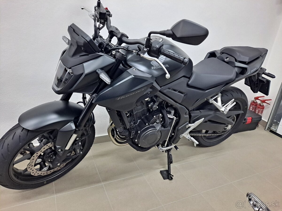 Honda CB500 Hornet - 13