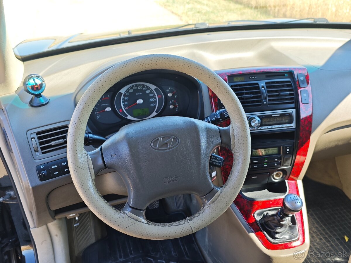 Hyundai Tucson 4WD 2.0 CRDi - 13