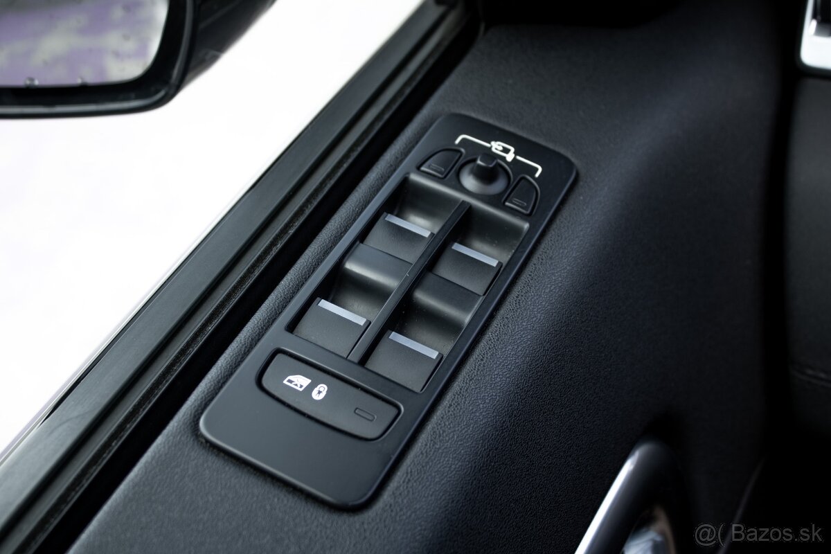 Land Rover Discovery Sport 2.0L TD4 180k HSE Luxury AT 7M - 13