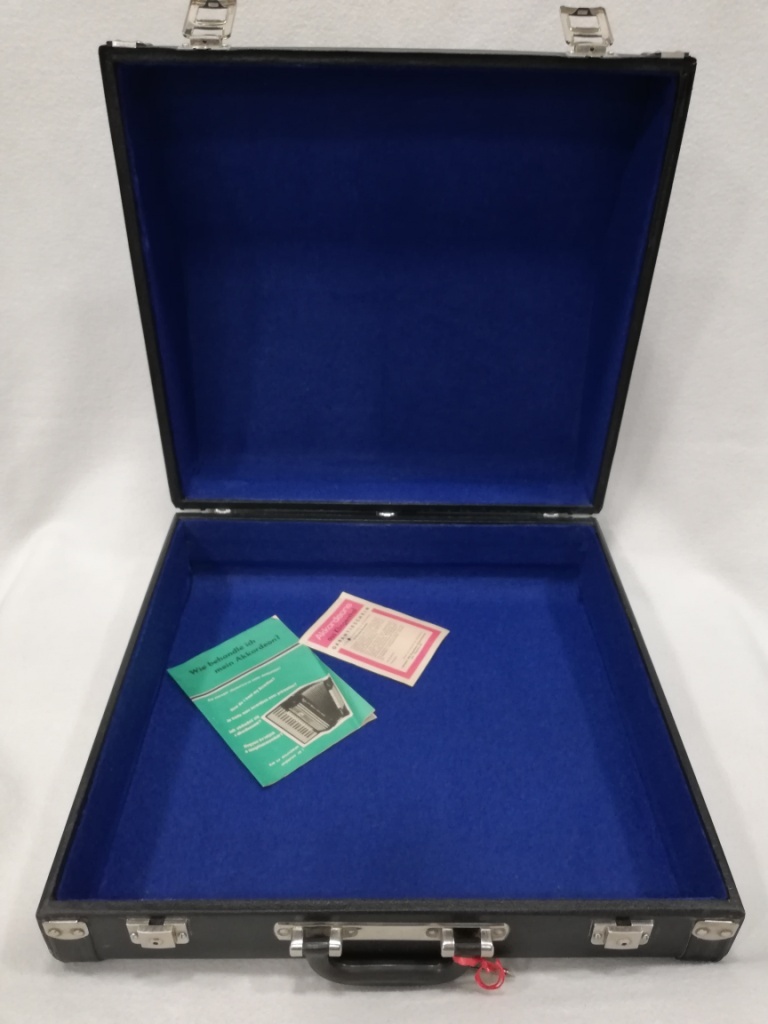 akordeon weltmeister caprice 96 basovy - 13