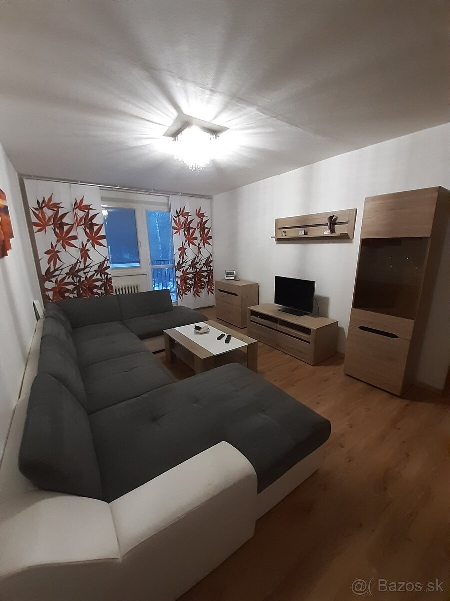 Prenájom 3 izbového bytu - 13