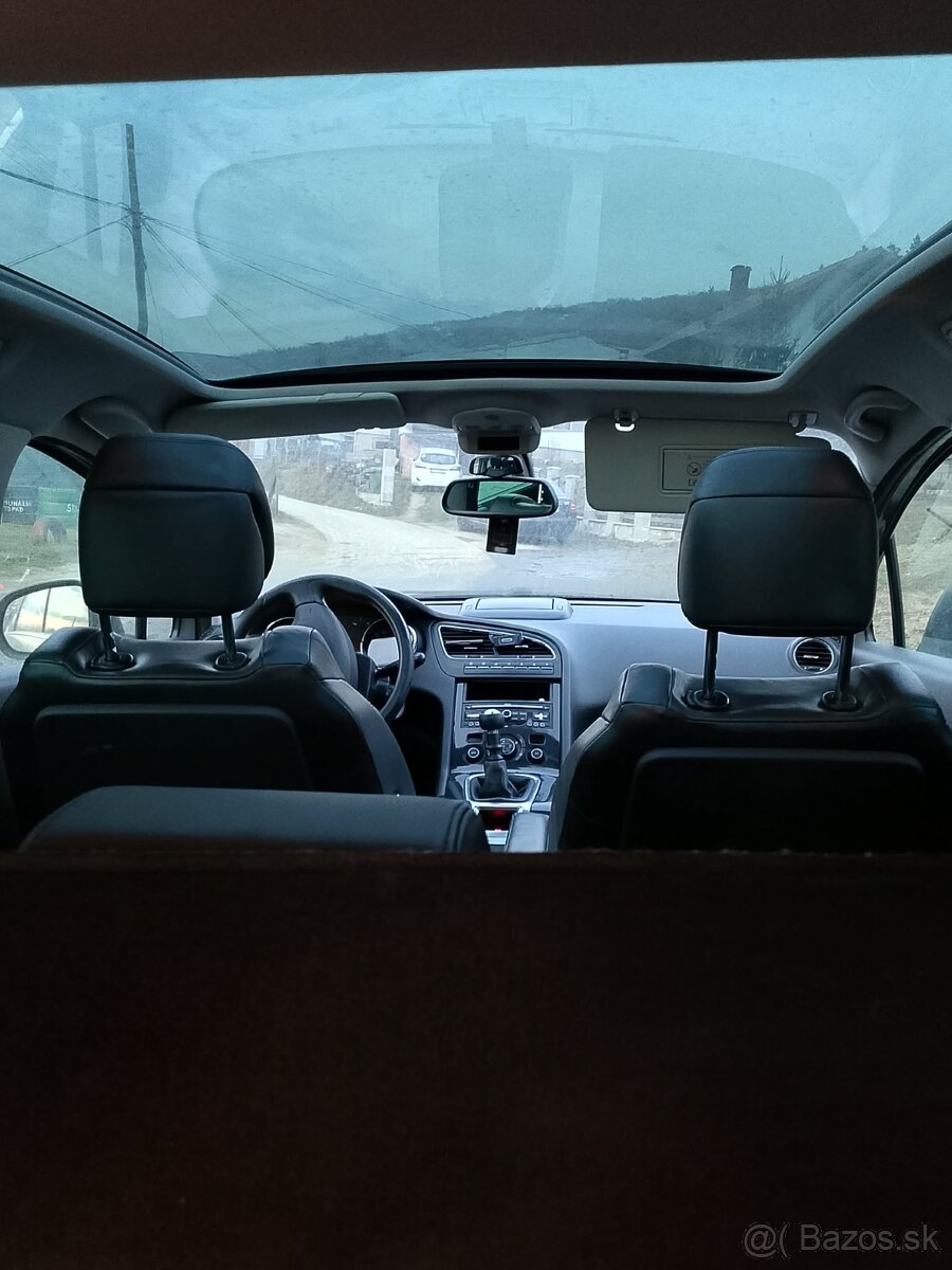 Peugeot 5008 1.6 HDi - 13