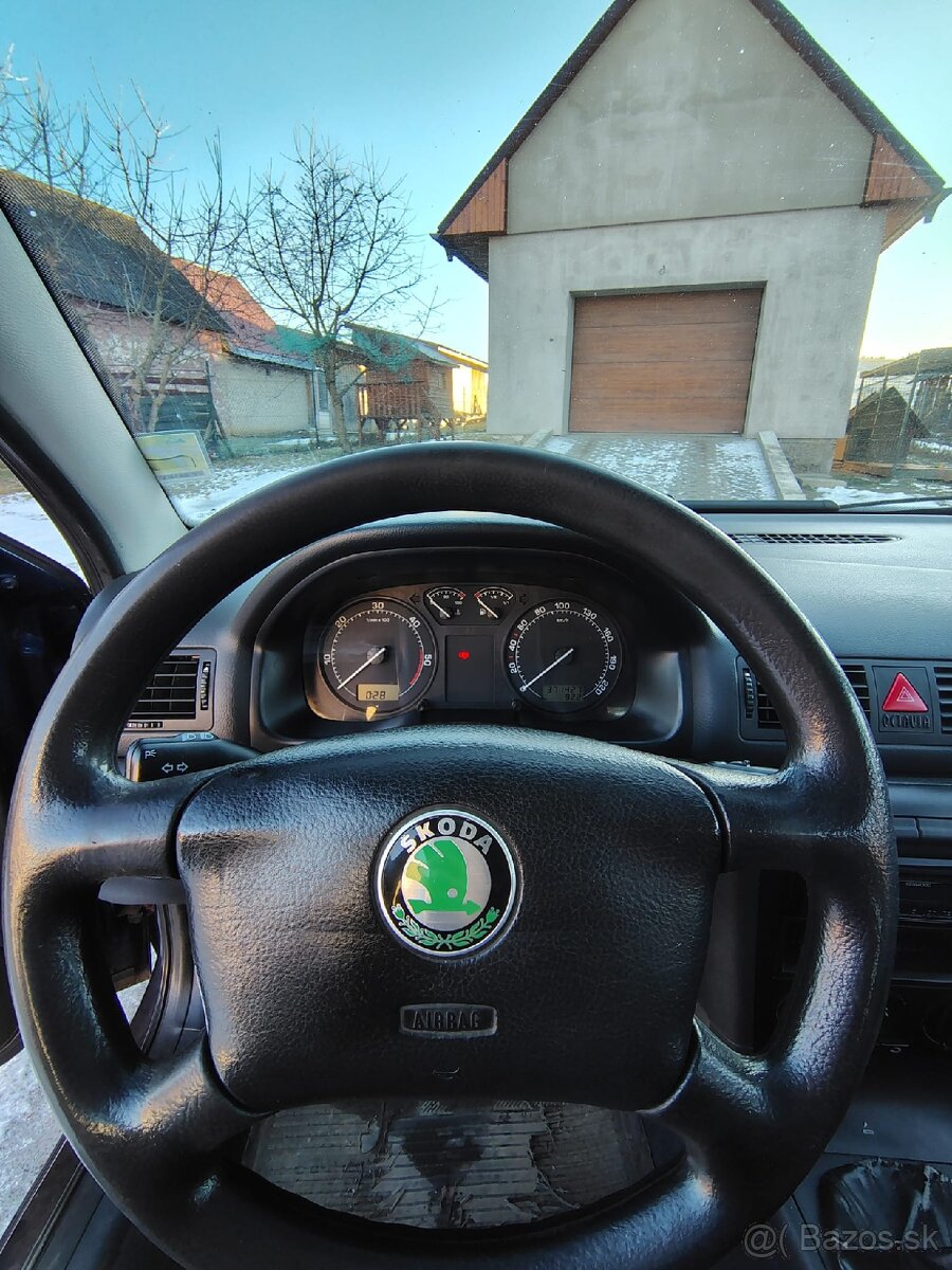 Škoda Octavia 1 - 13