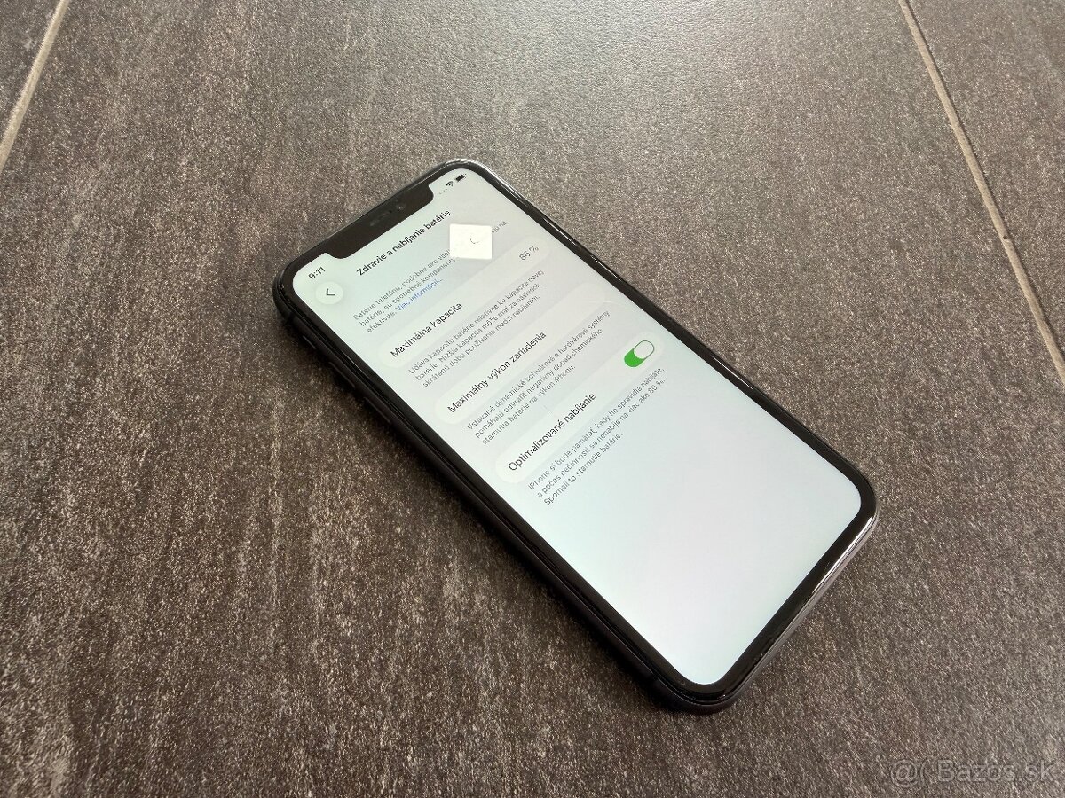 Apple iPhone 11 64 GB Black - 13