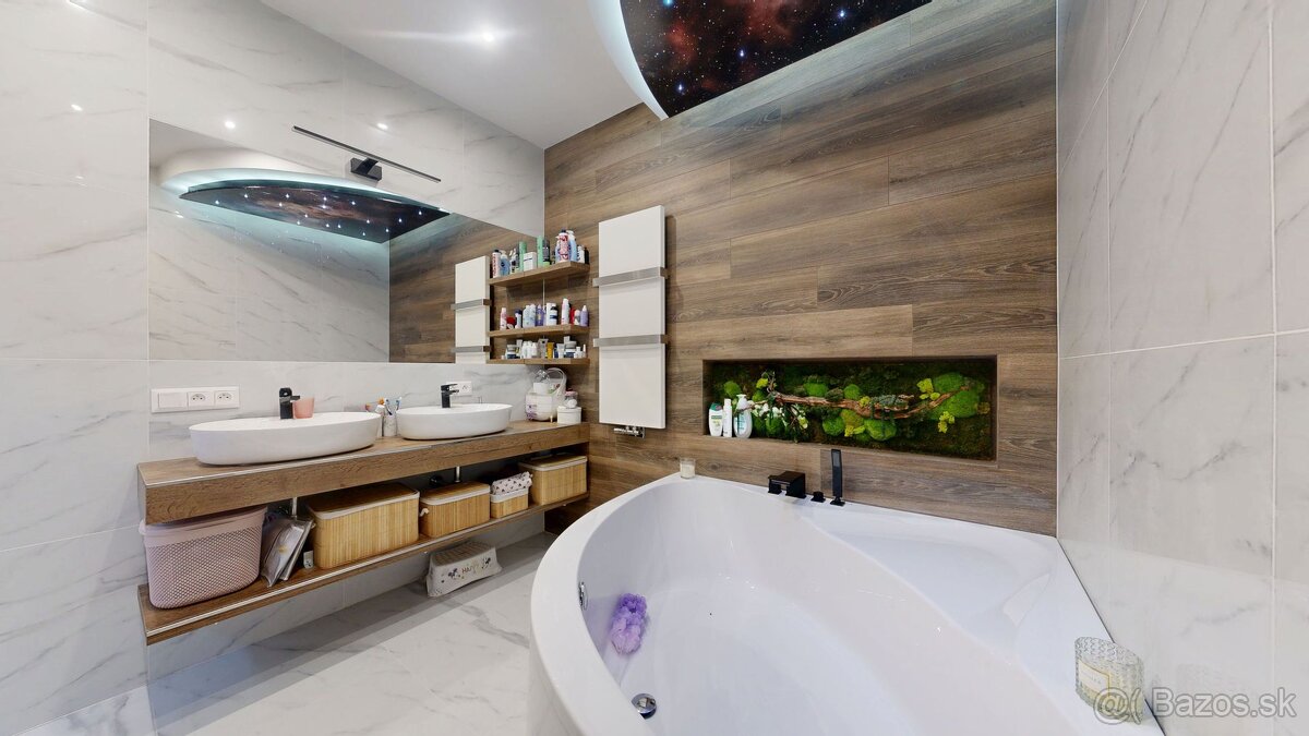 🏡 Nadštandardný 4-izbový rodinný dom s bazénom, zimnou teras - 13