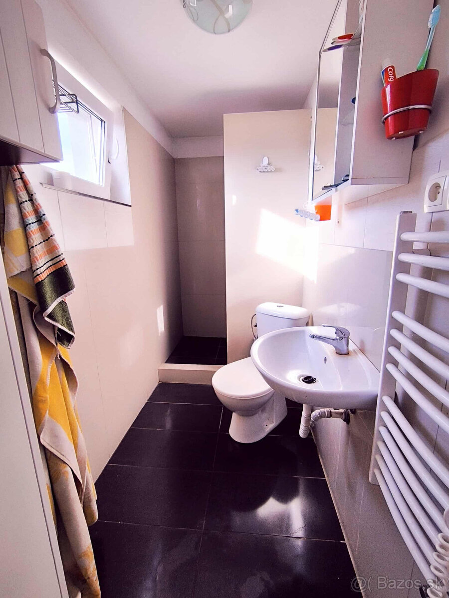 ‼️ CHATKA + POZEMOK NA PREDAJ, NÁVOJOVCE okr. PARTIZÁNSKE‼️ - 13