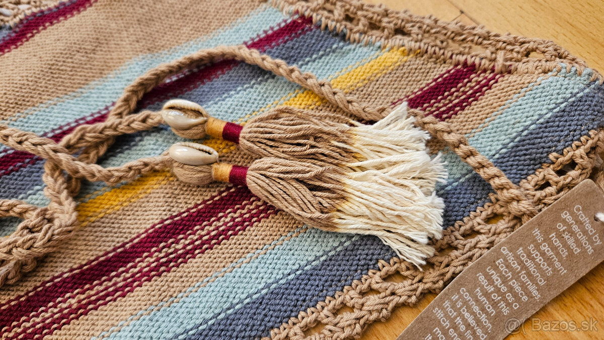 Dievčenský háčkovaný top, vel. S - 13