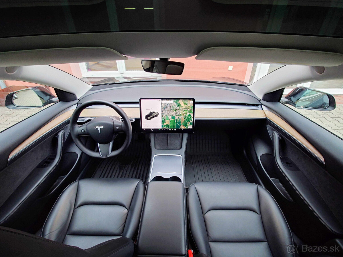 Tesla Model 3 2021 Standard Range Plus (239 kW) - 13