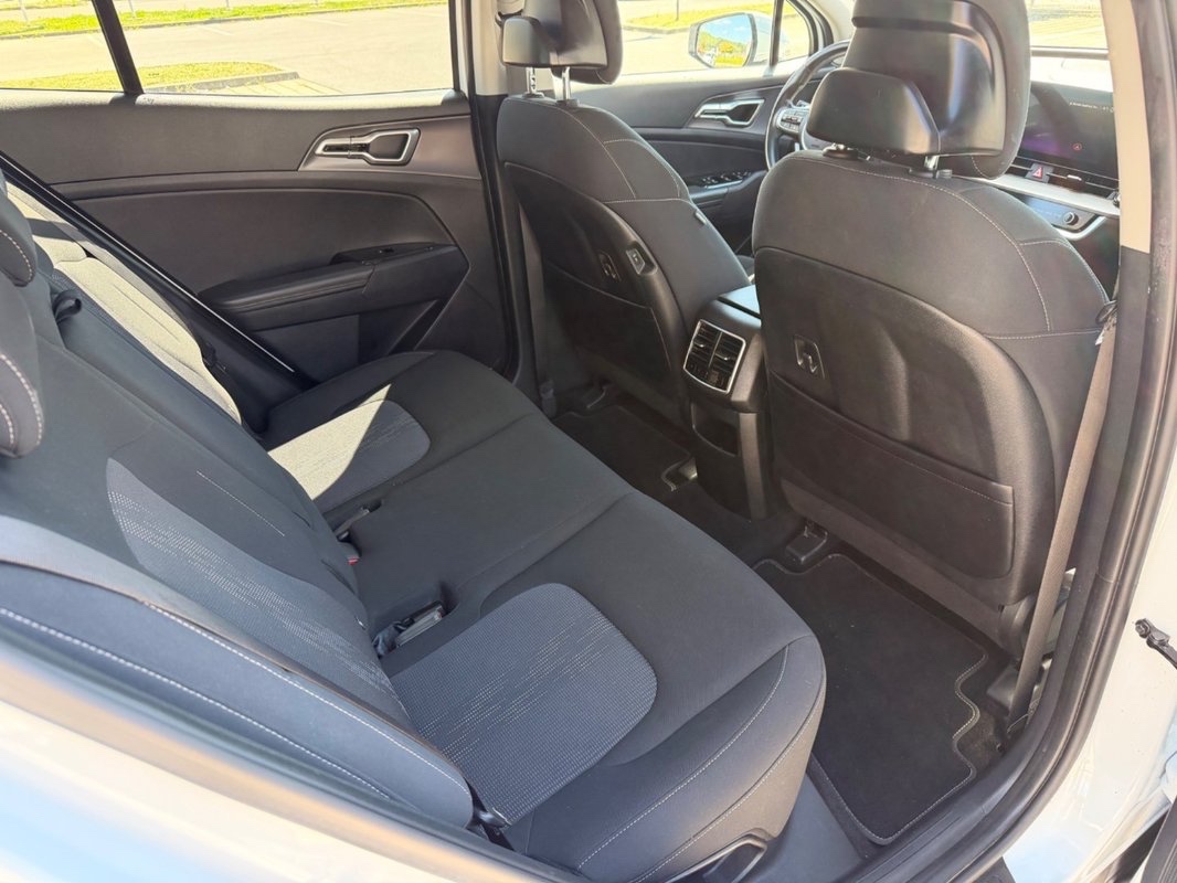 Kia Sportage 1,6 T-GDI PHEV - 13