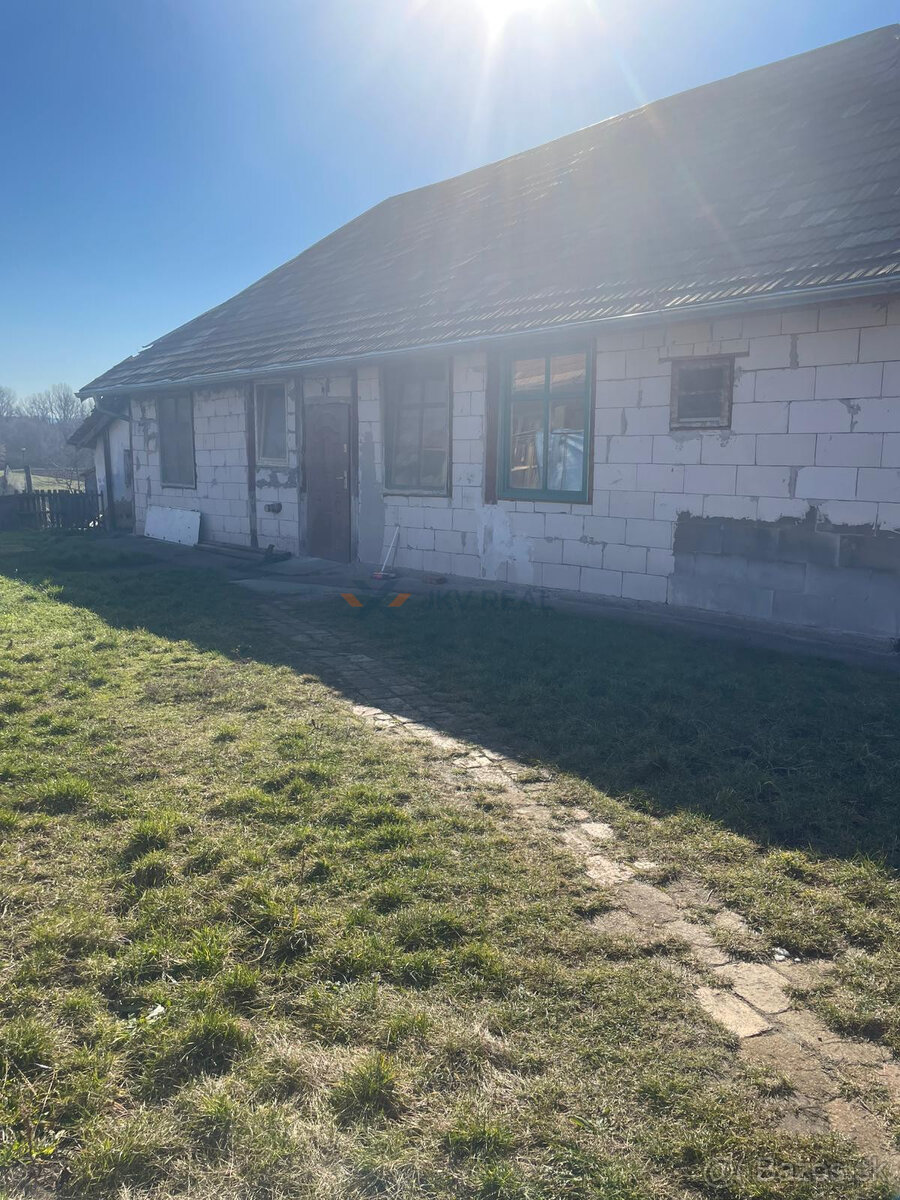 Vidiecky dom v obci Čata - 13