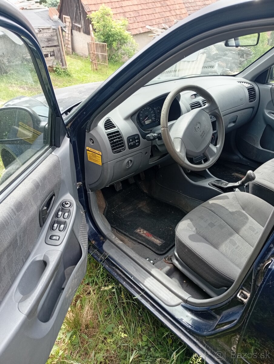 Hyundai Accent 1, 4 - 13