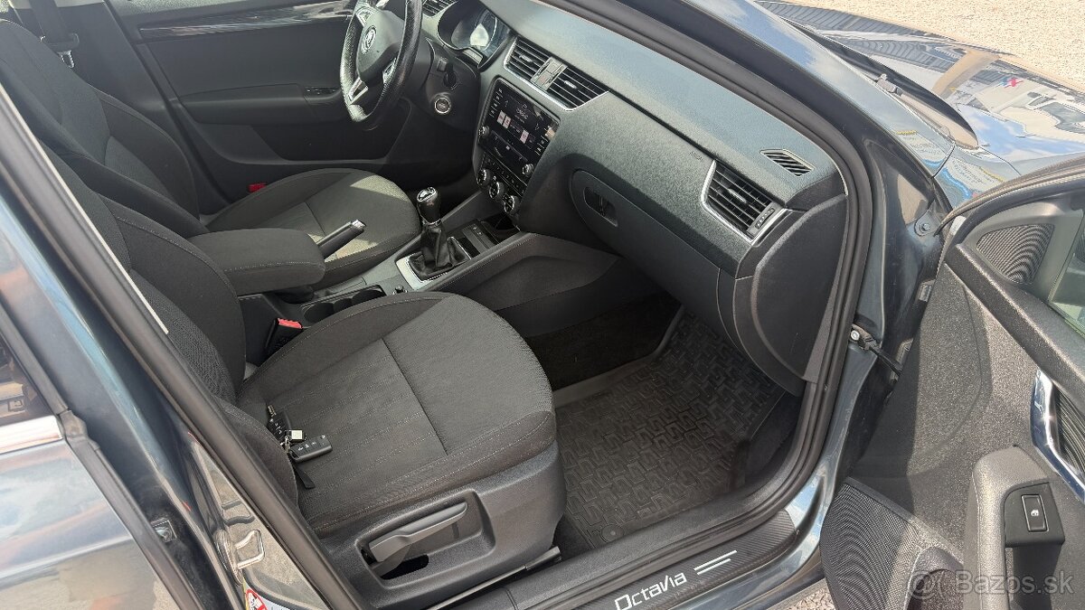 Škoda Octavia Combi 1.6 TDI 115k Style - 13