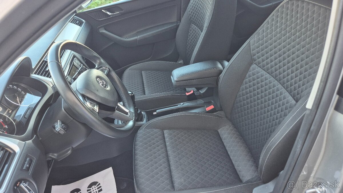 Škoda Rapid Spaceback SB 1.2 TSI 90k Drive - 13