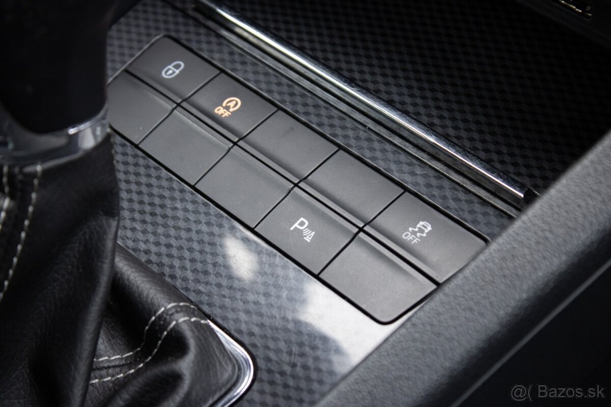 Škoda Octavia Combi 2.0 TDI RS DSG 12/2016 - 13