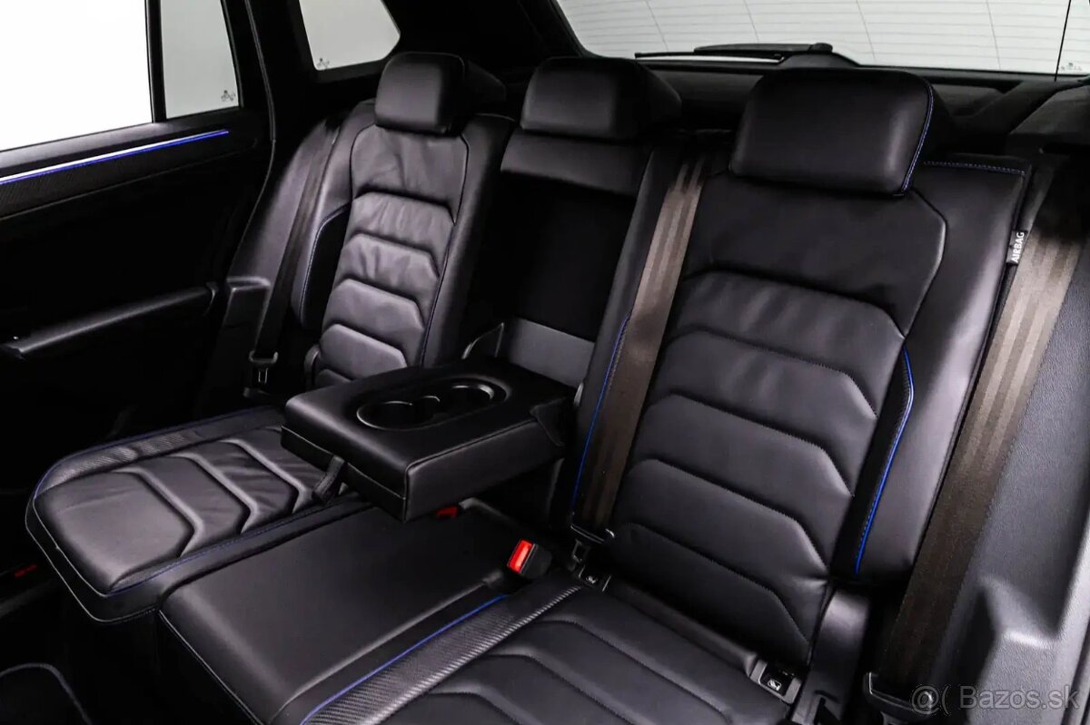 Volkswagen Tiguan - 13
