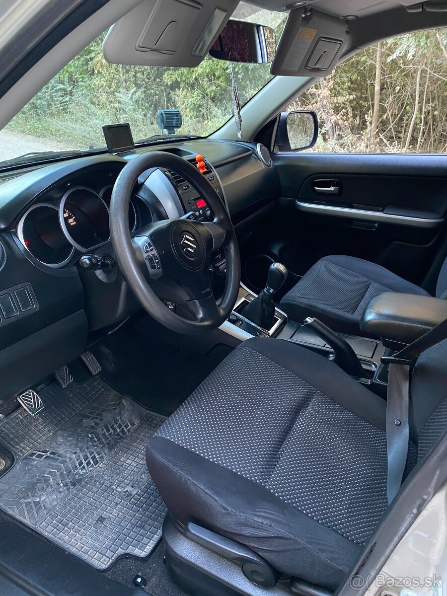 Grand Vitara 1.9DDiS - 13