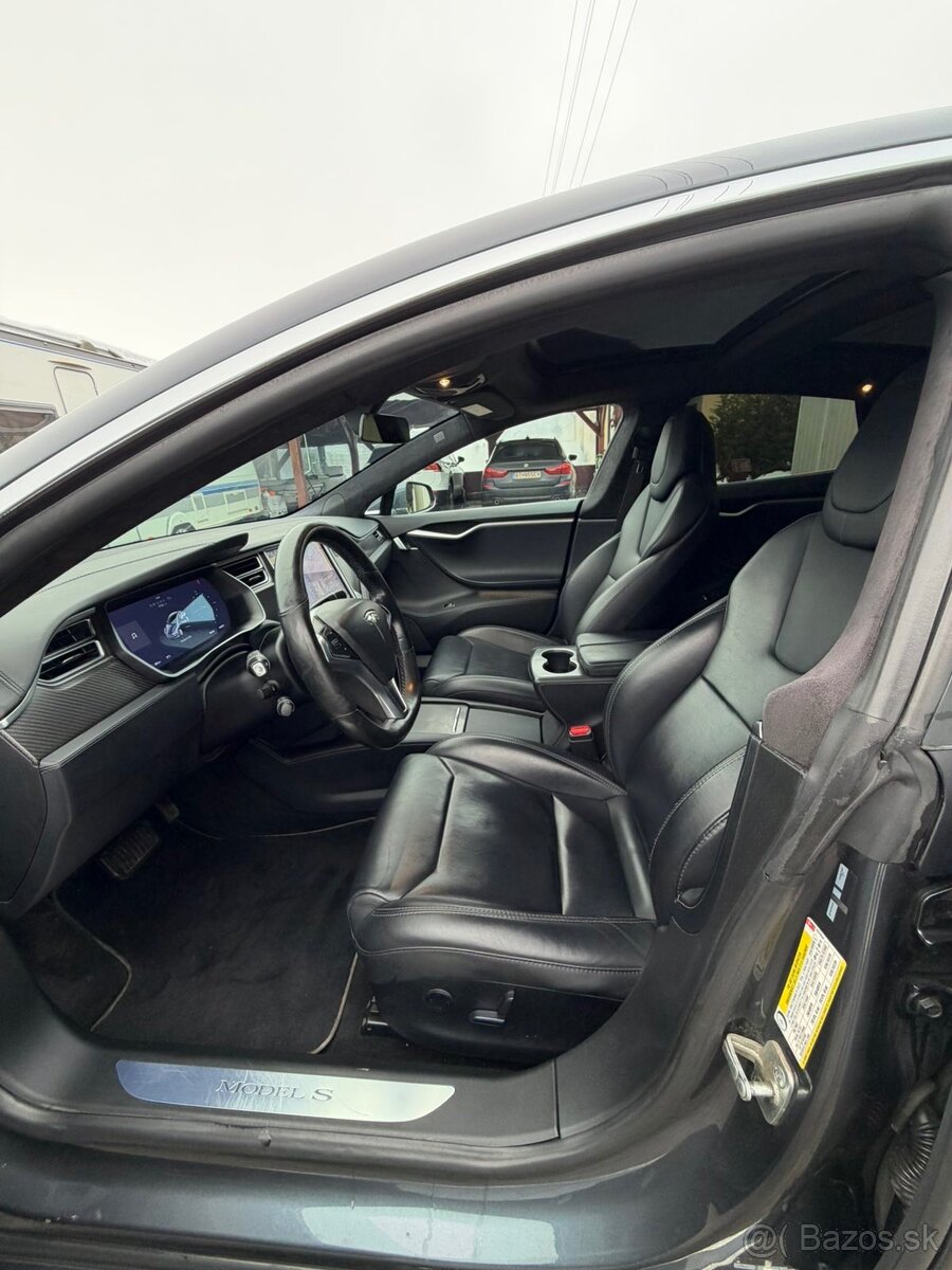 Tesla Model S75D - 13