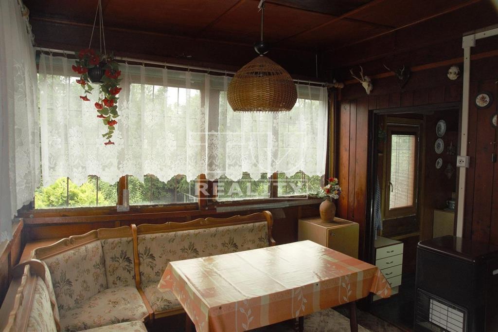 Rekreačná chata so sup.č. na pozemku 8á, Šoporňa - 13