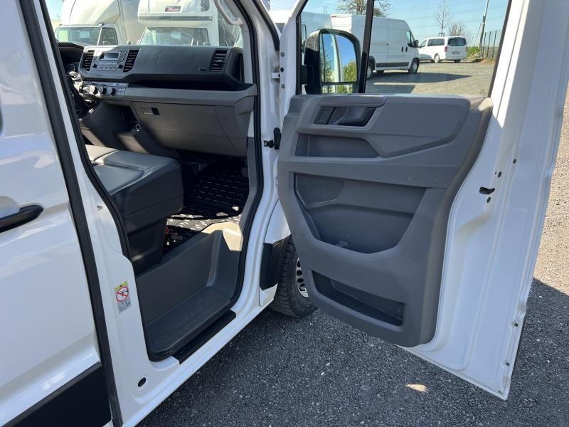 Prodám Volkswagen Crafter 4Motion - 4x4. 2.0TDi. 130kw. 6 mí - 13